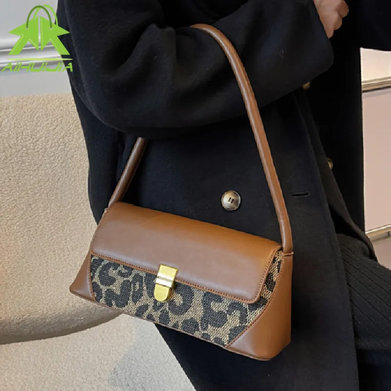 Fashion Leopard Small PU Leather Shoulder Underarm Bags For Women 2021 Designer Simple Handbag And Purses Female Travel Totes 
Fashion Leopard Small PU Leather Shoulder Underarm Bags For Women 2021 Designer Simple Handbag And Purses Female Travel Totes