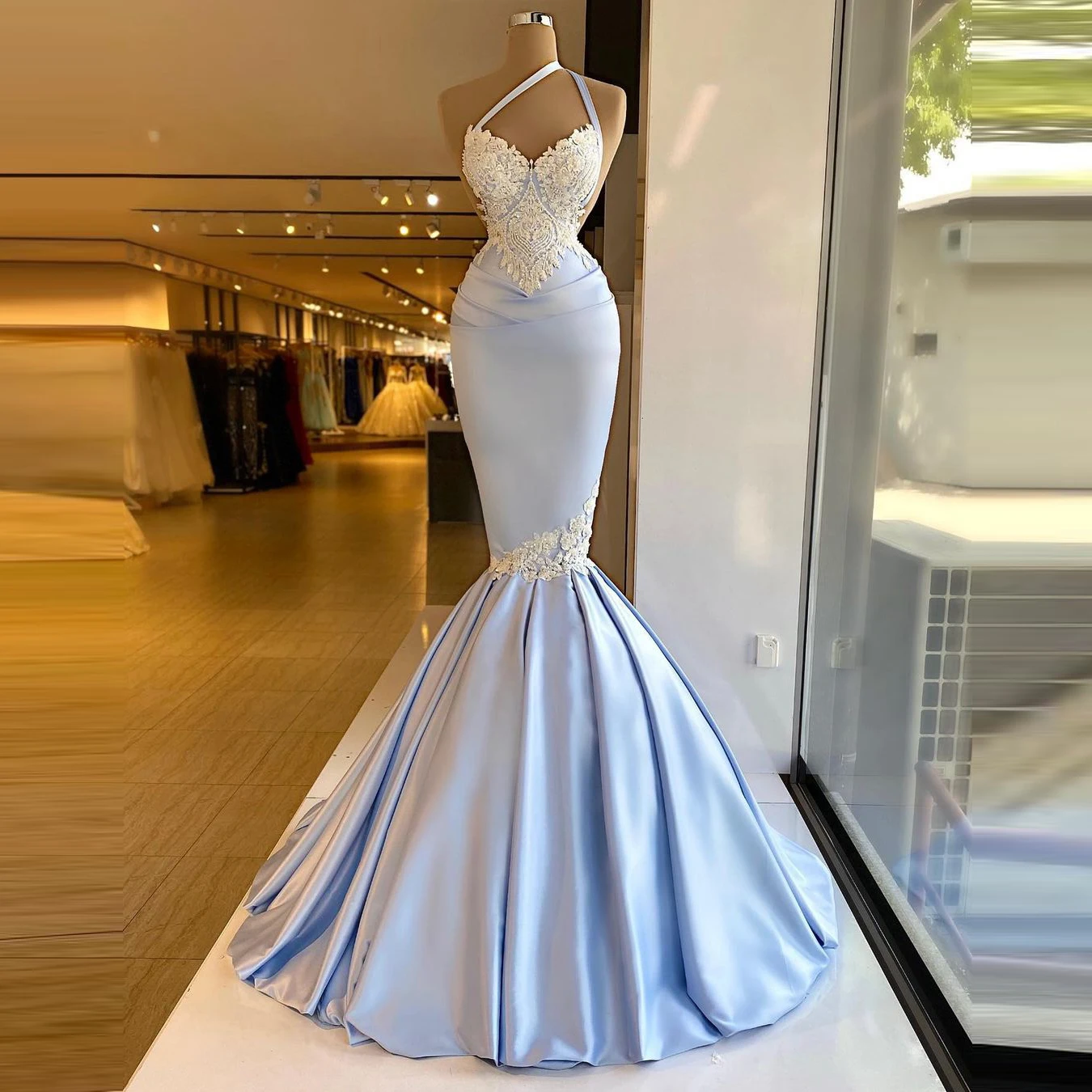 Mermaid Lace Evening Dresses With Straps Floor Length Satin Women Elegant Prom Party Dress Lace-up Back
Mermaid Lace Evening Dresses With Straps Floor Length Satin Women Elegant Prom Party Dress Lace-up Back