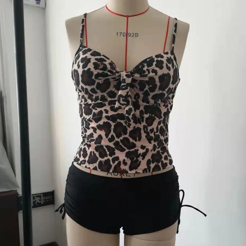 S-XXL Print Tankini Set Snakeprint Two Piece Swimsuit Women Sport Swimwear Retro Bathing Suit Leopard Swimwear Dots Swimsuit
S-XXL Print Tankini Set Snakeprint Two Piece Swimsuit Women Sport Swimwear Retro Bathing Suit Leopard Swimwear Dots Swimsuit