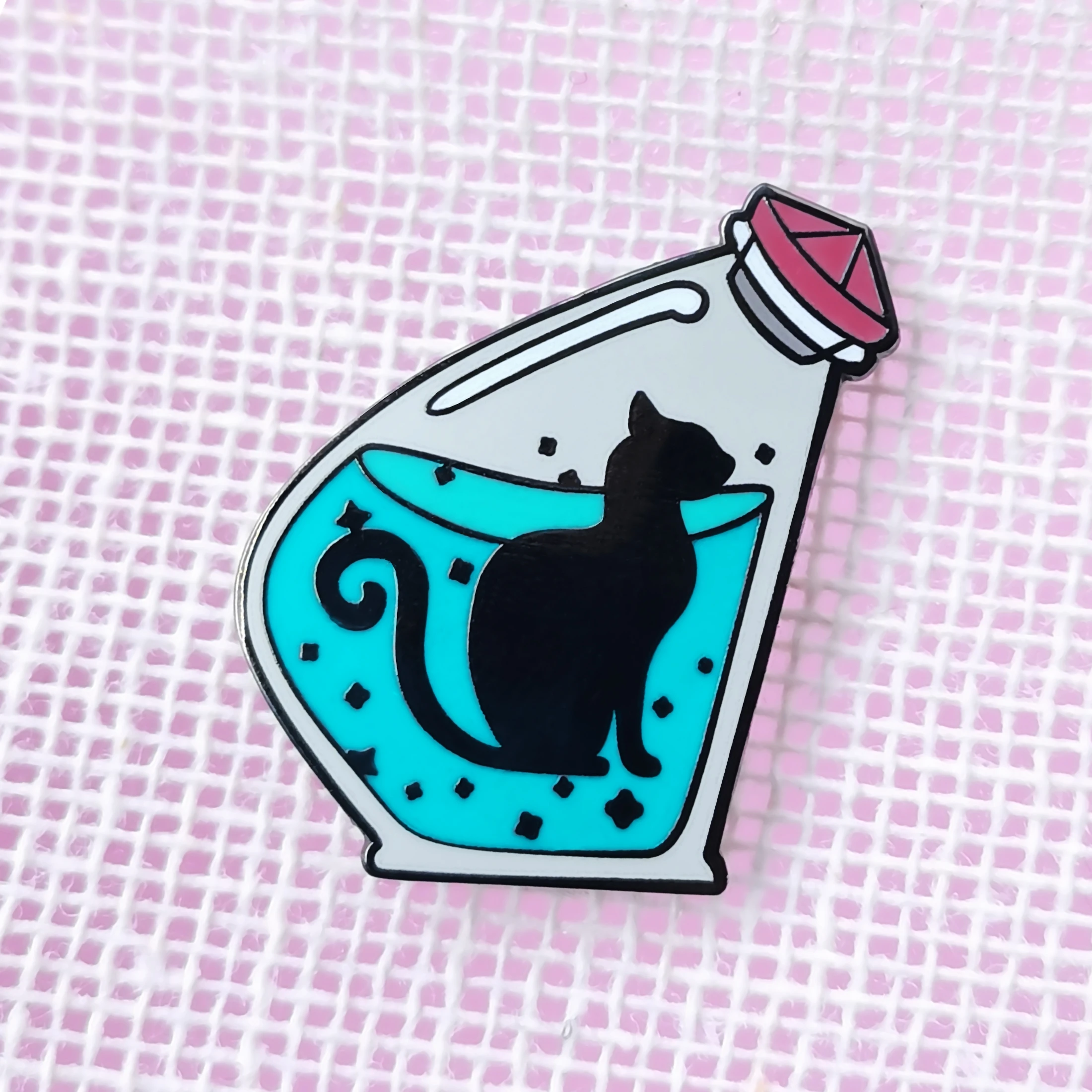 Mysterious Unique Black Cat Magic Potion Bottle Hard Enamel Pin Kawaii Cartoon Kitty Animal Medal Brooch Fashion Jewelry Gift
Mysterious Unique Black Cat Magic Potion Bottle Hard Enamel Pin Kawaii Cartoon Kitty Animal Medal Brooch Fashion Jewelry Gift