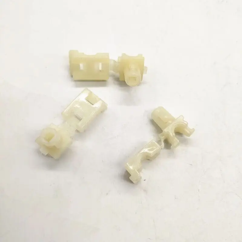 Adapted to Dongfeng DFM Pan Lingzhi M 5M3V3 tailor lock block fixed card buckle Lingzhi tail handle fixed snap
Adapted to Dongfeng DFM Pan Lingzhi M 5M3V3 tailor lock block fixed card buckle Lingzhi tail handle fixed snap