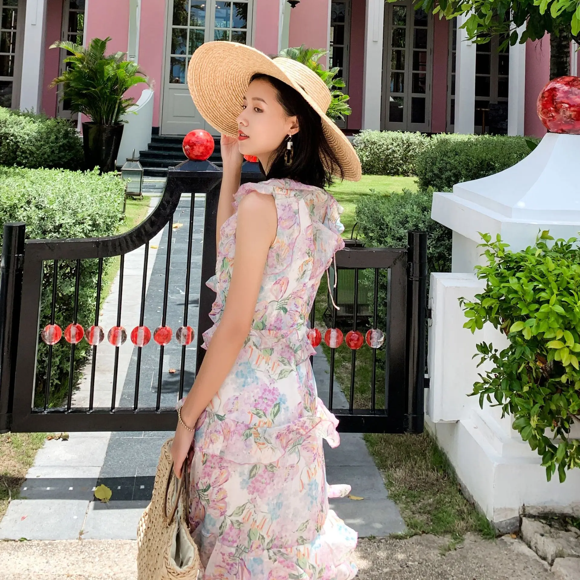 High Quality Beach Cascading Ruffles Beach Women Dresses Elegant V neck Short Sleeve Printed Dresses Vestidos Elegant Dress
High Quality Beach Cascading Ruffles Beach Women Dresses Elegant V neck Short Sleeve Printed Dresses Vestidos Elegant Dress