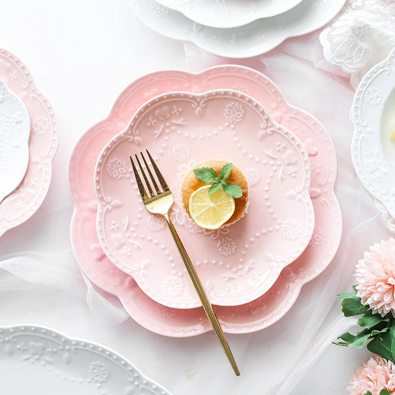 Kitchen Accessories European-style Western Embossed Lace Ceramic Plate Steak Tray Cake Plates Western Food Dish Dinner Plate
Kitchen Accessories European-style Western Embossed Lace Ceramic Plate Steak Tray Cake Plates Western Food Dish Dinner Plate