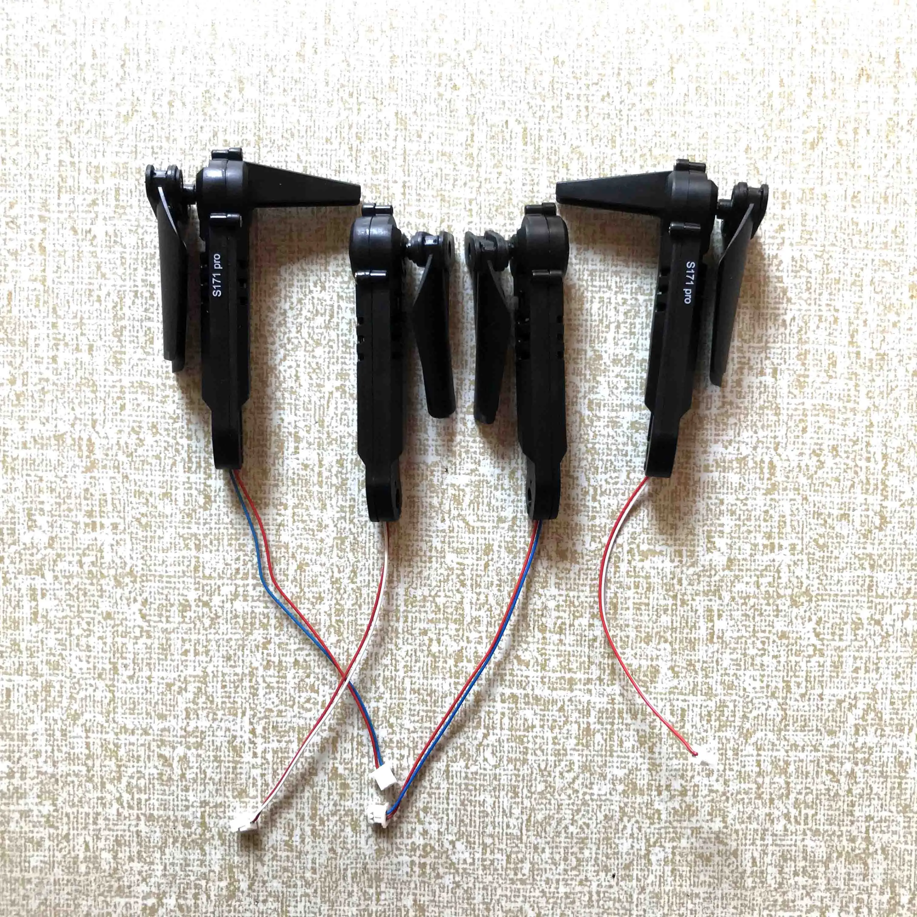 4PCS S171 PRO Foldable Arm With Motors Engines Spare Parts Suitable for GD93 LS-Mini XT6 LS-Quadcopter Drone
4PCS S171 PRO Foldable Arm With Motors Engines Spare Parts Suitable for GD93 LS-Mini XT6 LS-Quadcopter Drone