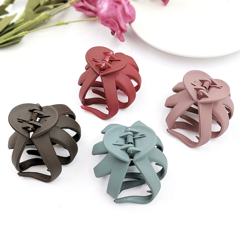 High Quality Frosted Colorful Hairpins Candy Color Hair Clip Shiny Crab Hair Claws for Women Girl Hair Styling Tools Accessories
High Quality Frosted Colorful Hairpins Candy Color Hair Clip Shiny Crab Hair Claws for Women Girl Hair Styling Tools Accessories