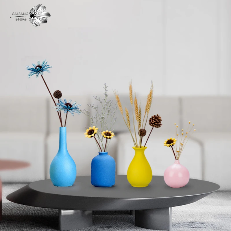 Decoration Ceramic Small Vase Creative Crafts Flower Pot Arrangement Container Bottle Living Room European Style
Decoration Ceramic Small Vase Creative Crafts Flower Pot Arrangement Container Bottle Living Room European Style