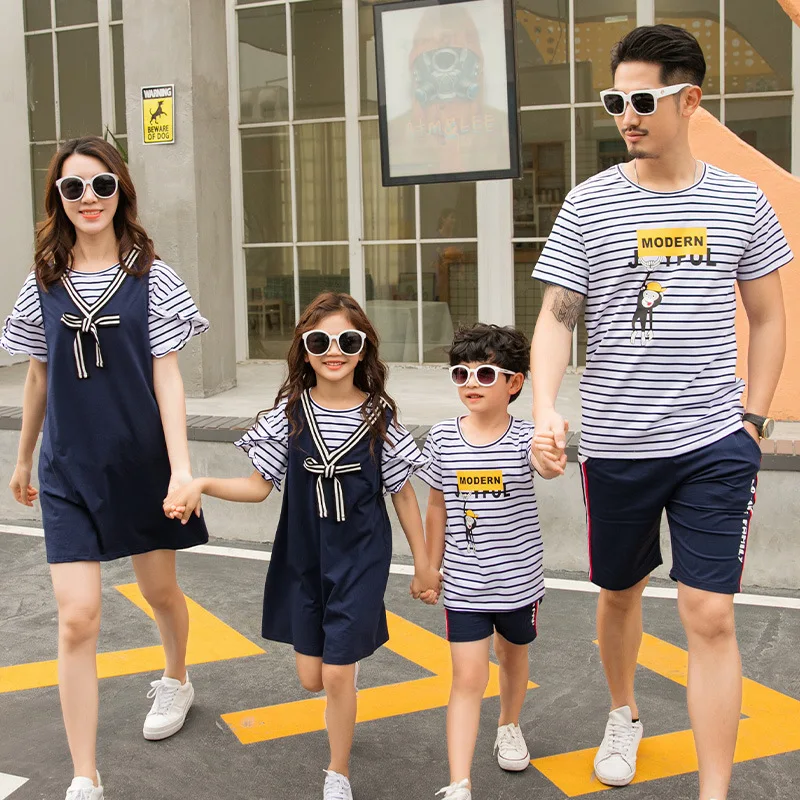 Family Matching Clothes Set Kids Girls Strap Dress Children Casual Clothing Sets Kids Striped Cotton T Shirt Family Clothing Set
Family Matching Clothes Set Kids Girls Strap Dress Children Casual Clothing Sets Kids Striped Cotton T Shirt Family Clothing Set