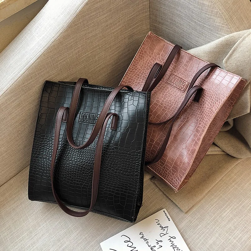 Fashion Women's PU Leather Shoulder Bag Luxury Retro Crocodile Pattern Shopping Tote Bag Large Capacity Handbag
Fashion Women's PU Leather Shoulder Bag Luxury Retro Crocodile Pattern Shopping Tote Bag Large Capacity Handbag
