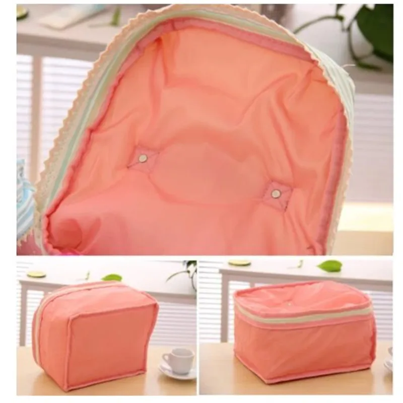 Women Large Capacity Portable Cosmetic Bag New Arrival Makeup Bag Dot Handbag Designers Canvas Bag Travel Bag Free Delivery
Women Large Capacity Portable Cosmetic Bag New Arrival Makeup Bag Dot Handbag Designers Canvas Bag Travel Bag Free Delivery