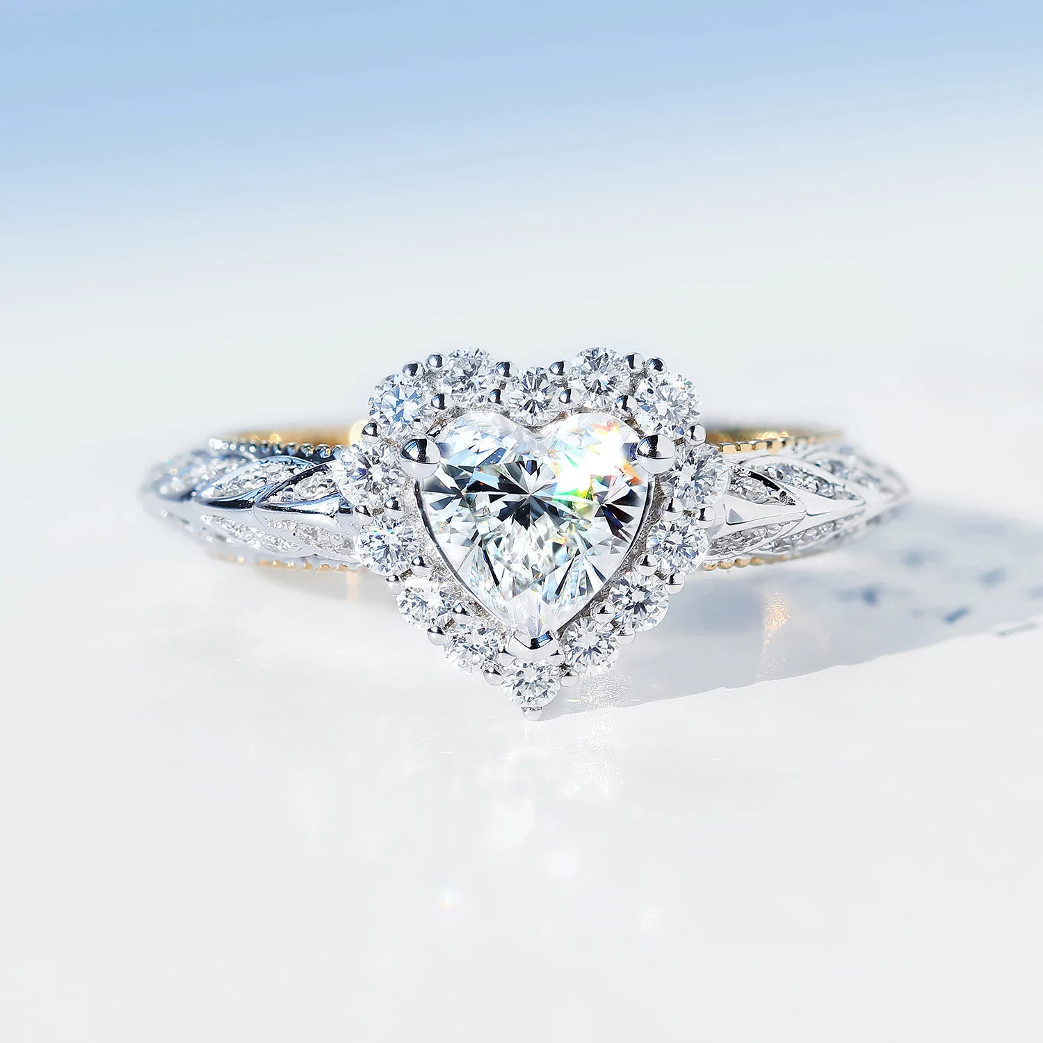 Heart Shaped Ring 925 Sterling Silver 10mm AAAA Zircon Wedding Ring Pair Ring Women Wedding Engagement Party Jewelry 
Heart Shaped Ring 925 Sterling Silver 10mm AAAA Zircon Wedding Ring Pair Ring Women Wedding Engagement Party Jewelry