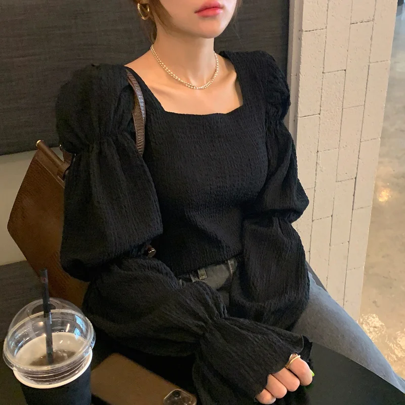 Autumn 2020 Black Square Collar Short Tops Women Casual Flare Long Sleeve Slim Blouse Female Vintage Shirt New Fashion Blusas
Autumn 2020 Black Square Collar Short Tops Women Casual Flare Long Sleeve Slim Blouse Female Vintage Shirt New Fashion Blusas