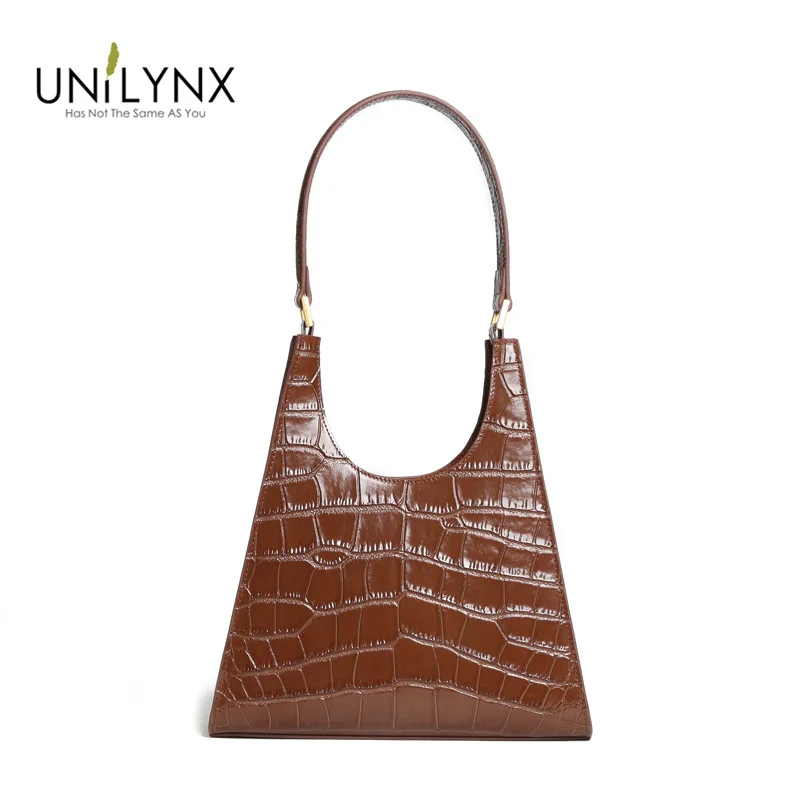 Web celebrity summer 2019 is the same style with crocodile triangle vintage one-shoulder u-shaped handbag under armpit
Web celebrity summer 2019 is the same style with crocodile triangle vintage one-shoulder u-shaped handbag under armpit