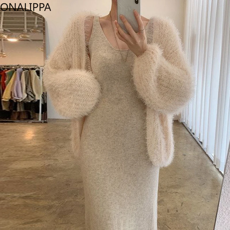 Onalippa Women 2021 Early Autumn Temperament Retro Gentle Lazy Wind Plush Sweater Short Coat Thin V-Neck Knitted Vest Dress Suit
Onalippa Women 2021 Early Autumn Temperament Retro Gentle Lazy Wind Plush Sweater Short Coat Thin V-Neck Knitted Vest Dress Suit