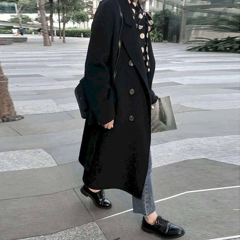 Женское шерстяное пальто средней длины, свободная осенне-зимняя двубортная Повседневная Уличная одежда выше колена в стиле преппи, Офисная...
Женское шерстяное пальто средней длины, свободная осенне-зимняя двубортная Повседневная Уличная одежда выше колена в стиле преппи, Офисная...