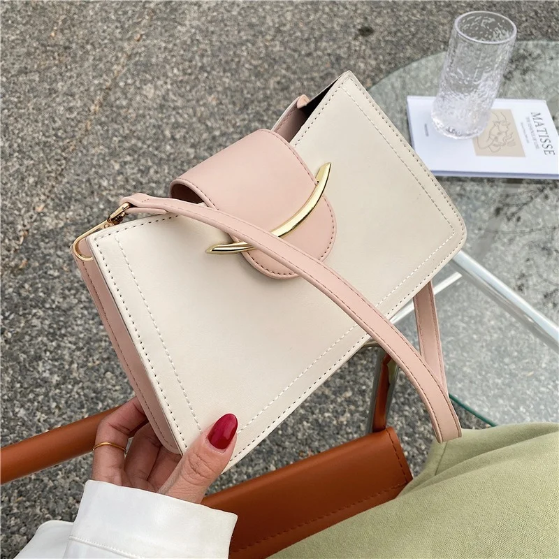 High Quality Retro Single Shoulder Small Bag Female 2021 New Lady Messenger Bag Korean Fashion Baguette Bag Underarm Bag
High Quality Retro Single Shoulder Small Bag Female 2021 New Lady Messenger Bag Korean Fashion Baguette Bag Underarm Bag