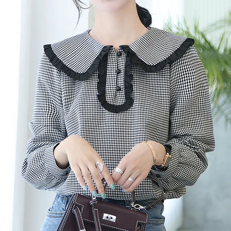 Женская рубашка с воротником Питер Пэн, элегантная винтажная офисная блузка в черно-белую клетку в Корейском стиле, 2021
Женская рубашка с воротником Питер Пэн, элегантная винтажная офисная блузка в черно-белую клетку в Корейском стиле, 2021
