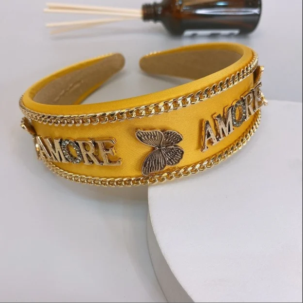 Women hairbands letter wide version headband retro chain inlaid rhinestone metal small butterfly hair accessory
Women hairbands letter wide version headband retro chain inlaid rhinestone metal small butterfly hair accessory
