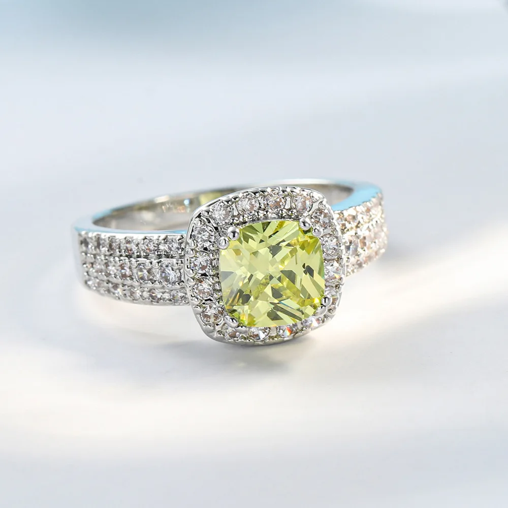 Медь Четыре Коготь микро инкрустированное Цирконом кольцо гипоаллергенные свадебные аксессуары для одежды Роскошные Изящные новые модные... 
Медь Четыре Коготь микро инкрустированное Цирконом кольцо гипоаллергенные свадебные аксессуары для одежды Роскошные Изящные новые модные...