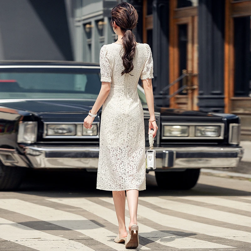 Apricot Lace Dress Summer New French Retro Square Neck Puff Sleeve Slim Up Side Split Elegant Party dress For Woman
Apricot Lace Dress Summer New French Retro Square Neck Puff Sleeve Slim Up Side Split Elegant Party dress For Woman