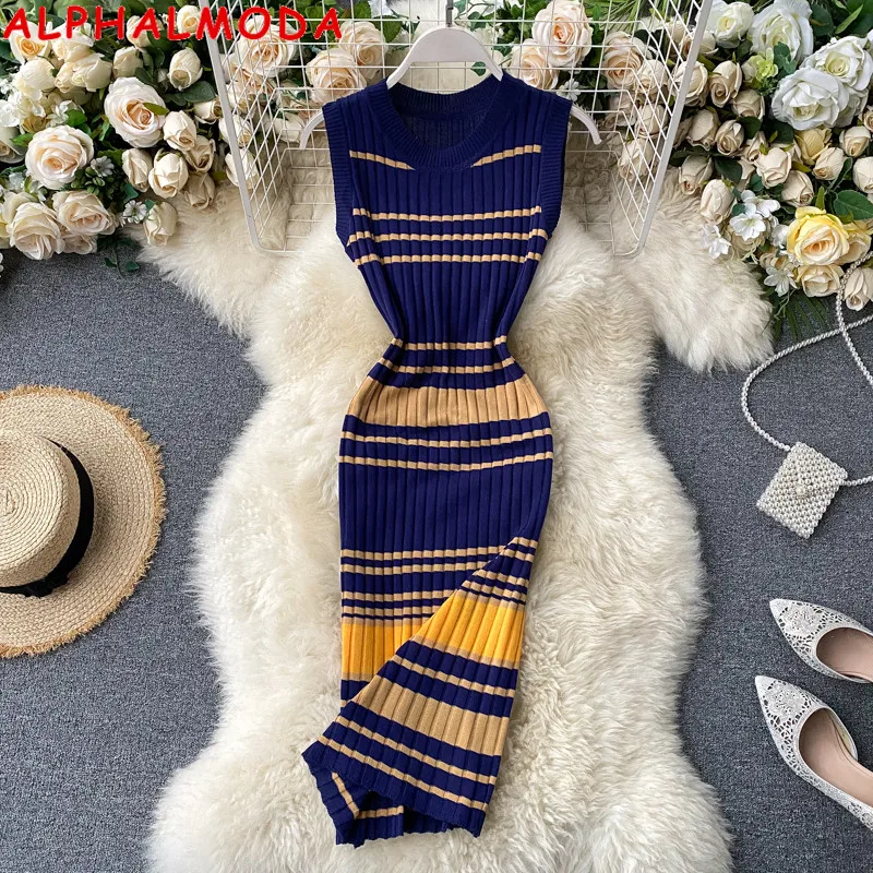 Женское винтажное трикотажное платье ALPHALMODA, простое трикотажное ретро платье в полоску без рукавов, облегающее платье-пуловер, на лето
Женское винтажное трикотажное платье ALPHALMODA, простое трикотажное ретро платье в полоску без рукавов, облегающее платье-пуловер, на лето