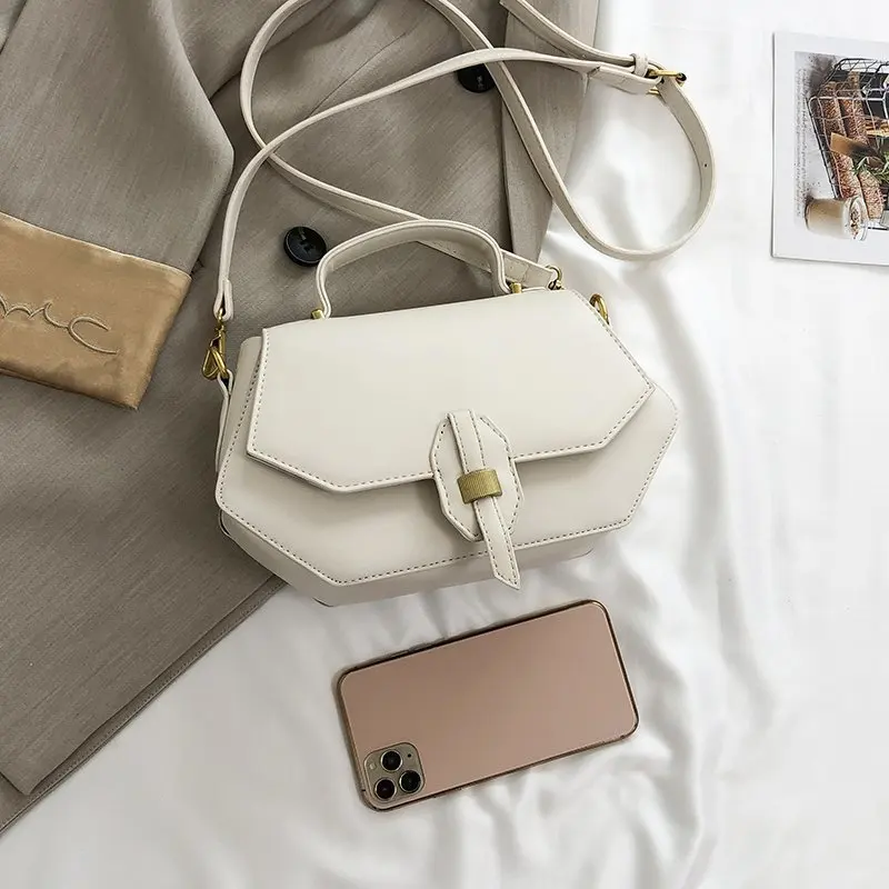 Large Capacity Leather Bags High Quality PU Design Fashion Sports Women Bag Business Handbags Office Women's Shoulder Bags Black
Large Capacity Leather Bags High Quality PU Design Fashion Sports Women Bag Business Handbags Office Women's Shoulder Bags Black