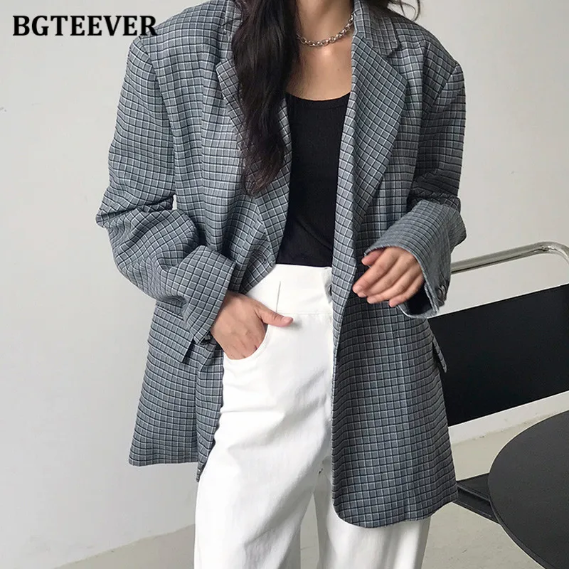 BGTEEVER Stylish Notched Collar Plaid Suit Jackets for Women 2021 Spring Single-breasted Loose Female Blazer Chic Ladies Outwear
BGTEEVER Stylish Notched Collar Plaid Suit Jackets for Women 2021 Spring Single-breasted Loose Female Blazer Chic Ladies Outwear