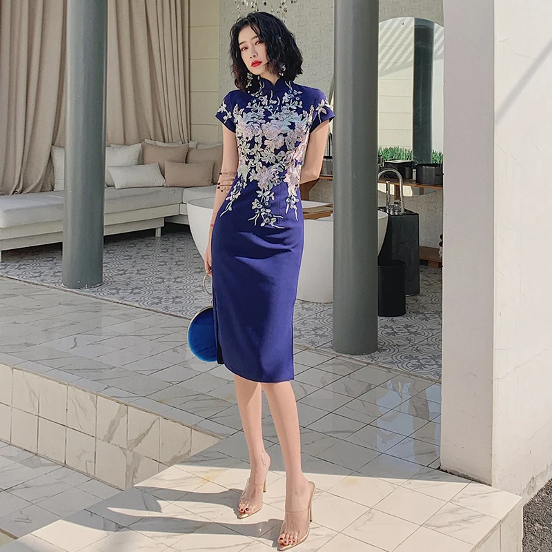 Evening Dresses High Neck Short Sleeves Simple Floral Print Embroidery Sexy Trumpet Knee length Women Formal Party Dress C167
Evening Dresses High Neck Short Sleeves Simple Floral Print Embroidery Sexy Trumpet Knee length Women Formal Party Dress C167