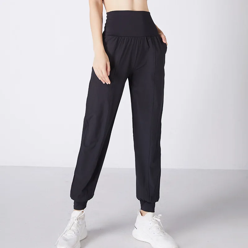 High-waist Sweatpants Women Causal Loose Running Pant Outdoor Yoga Training Fitness Clothes for Women.
High-waist Sweatpants Women Causal Loose Running Pant Outdoor Yoga Training Fitness Clothes for Women.