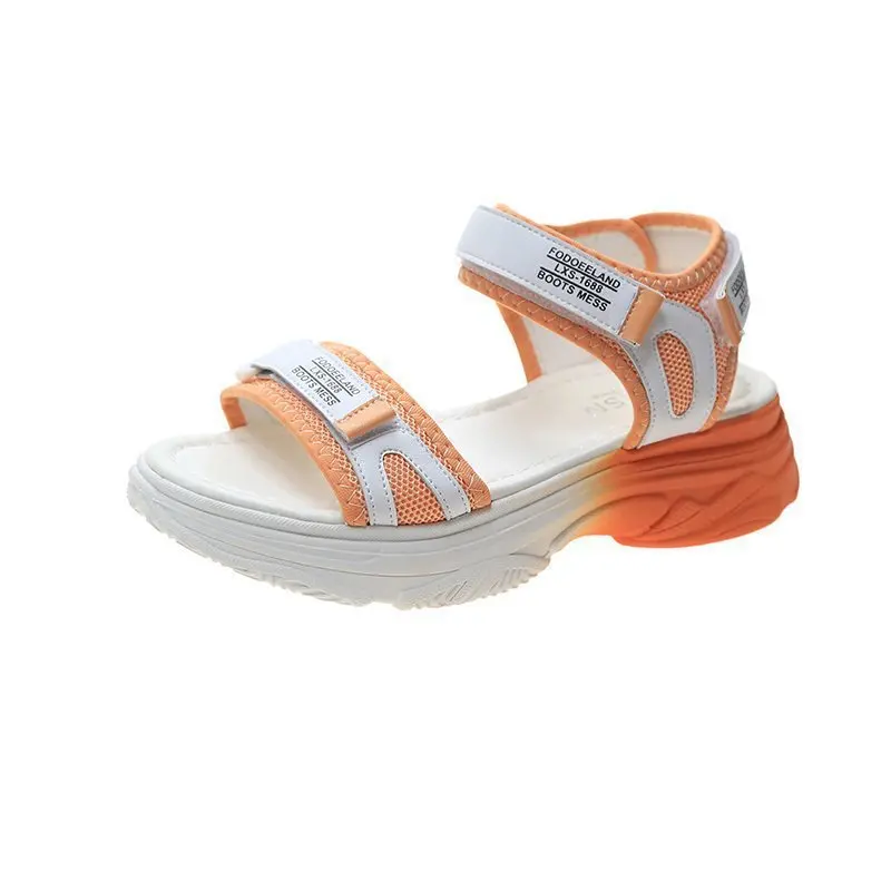 New Sports Sandals Women All-match Fashion Color Matching Platform Outdoor Sandals Female Students Casual Beach Shoes
New Sports Sandals Women All-match Fashion Color Matching Platform Outdoor Sandals Female Students Casual Beach Shoes