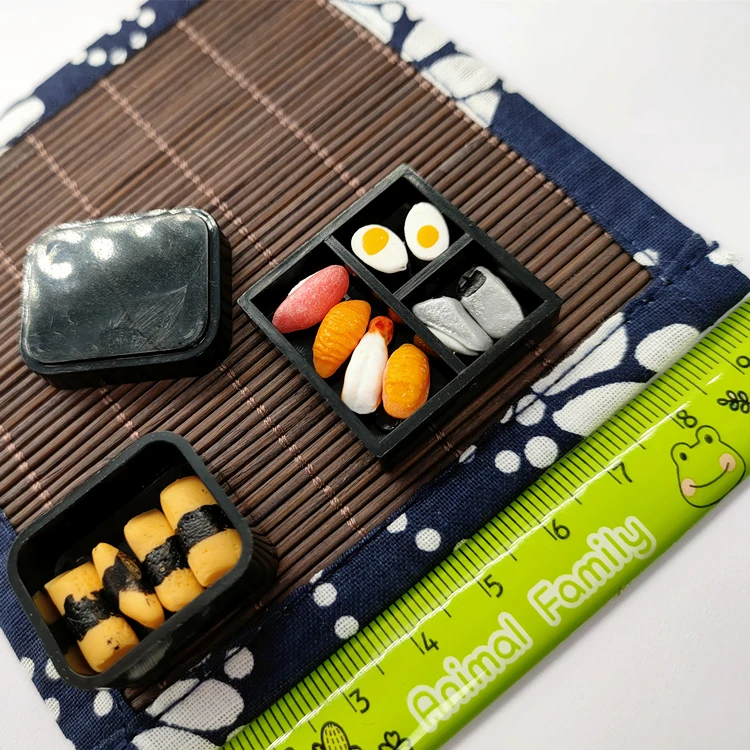 bjd Doll House Kitchen Furniture Doll Mini Simulation Bento Dish Sushi Setfor Doll Accessories Play House Kids Gift Doll DIY Toy
bjd Doll House Kitchen Furniture Doll Mini Simulation Bento Dish Sushi Setfor Doll Accessories Play House Kids Gift Doll DIY Toy