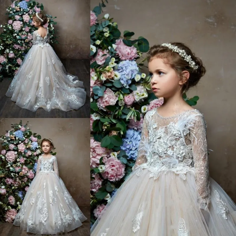Long Sleeves Ivory Flower Girl Dresses For Weddings Feather Lace Applique Little Kids Baby Gowns Custom First Communion Dress 
Long Sleeves Ivory Flower Girl Dresses For Weddings Feather Lace Applique Little Kids Baby Gowns Custom First Communion Dress