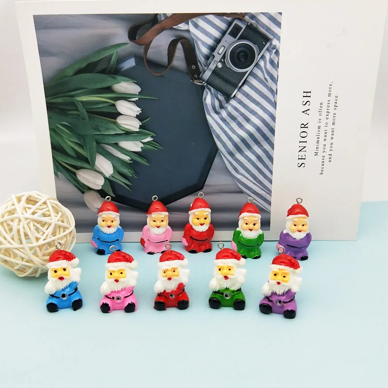 10Pcs/Pack Christmas Series Cartoon Cute Santa Keychain Pendant DIY Resin Accessories Student Bag Pendant Christmas Gift
10Pcs/Pack Christmas Series Cartoon Cute Santa Keychain Pendant DIY Resin Accessories Student Bag Pendant Christmas Gift