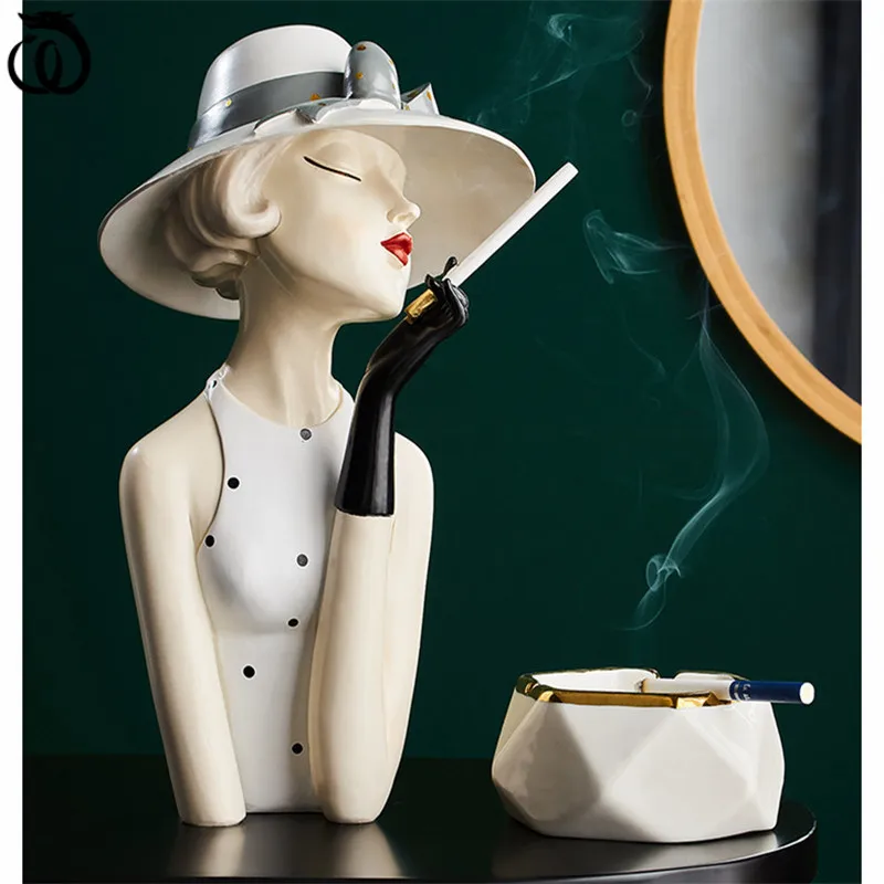 WU CHEN LONG Nordic Abstract Fashion Modern Girl Art Sculpture Luxuriou Character Figurines Resin Craft Home Decorations R6239
WU CHEN LONG Nordic Abstract Fashion Modern Girl Art Sculpture Luxuriou Character Figurines Resin Craft Home Decorations R6239