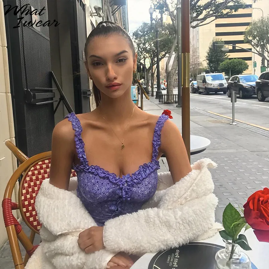 Women Summer fit and flare Sexy Dress flower Print button Halter Sleeveless Bodycon Dress Fashion Casual mini lady new
Women Summer fit and flare Sexy Dress flower Print button Halter Sleeveless Bodycon Dress Fashion Casual mini lady new