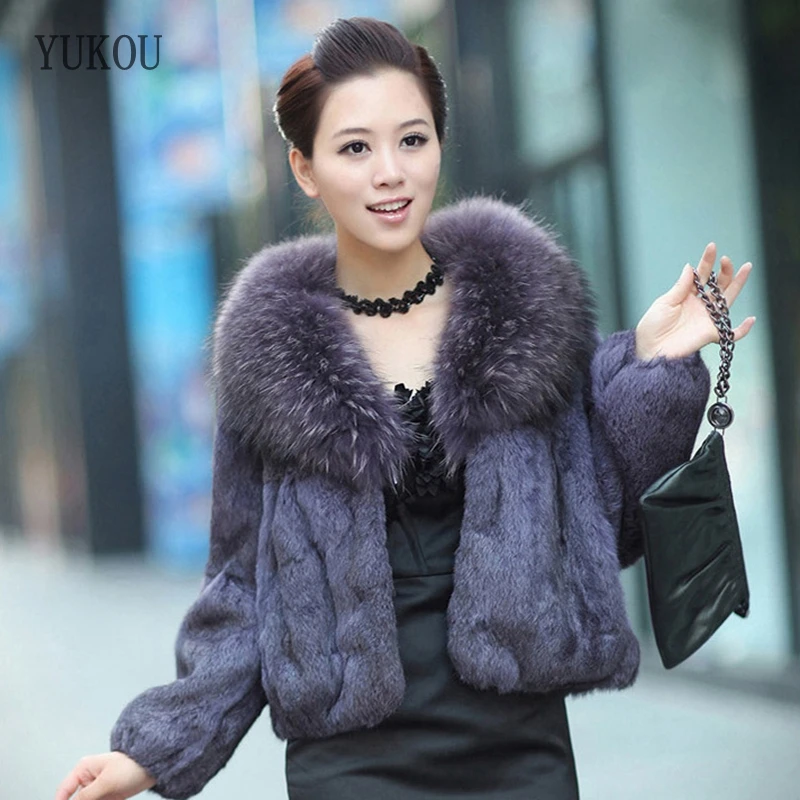 Rex Natural Rabbit 100% Fur Winter Woman Coats Fashion Genuine Fur Coats Women Racoon Fur Collar Coat Warm H089
Rex Natural Rabbit 100% Fur Winter Woman Coats Fashion Genuine Fur Coats Women Racoon Fur Collar Coat Warm H089