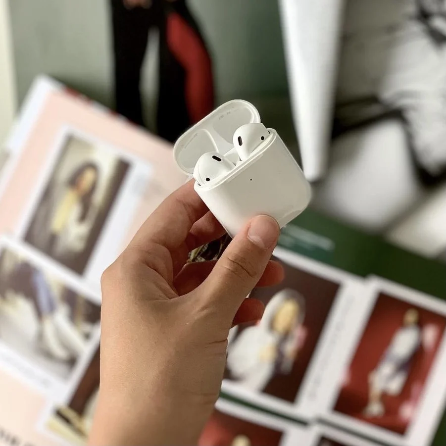 Есть две серии беспроводных наушников air, наушники TWS и Bluetooth, с брендами записи и анимации
Есть две серии беспроводных наушников air, наушники TWS и Bluetooth, с брендами записи и анимации