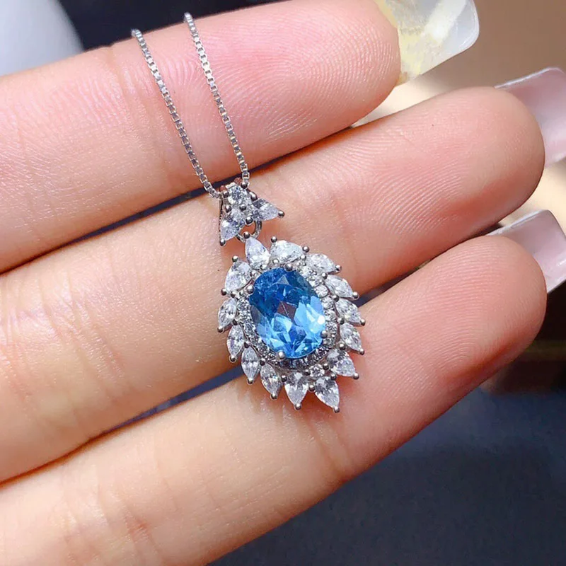 925 Silver High-end Simulation Aquamarine Topaz Color Treasure Pendant Fashion Temperament Necklace For Women Jewelry Wholesale
925 Silver High-end Simulation Aquamarine Topaz Color Treasure Pendant Fashion Temperament Necklace For Women Jewelry Wholesale