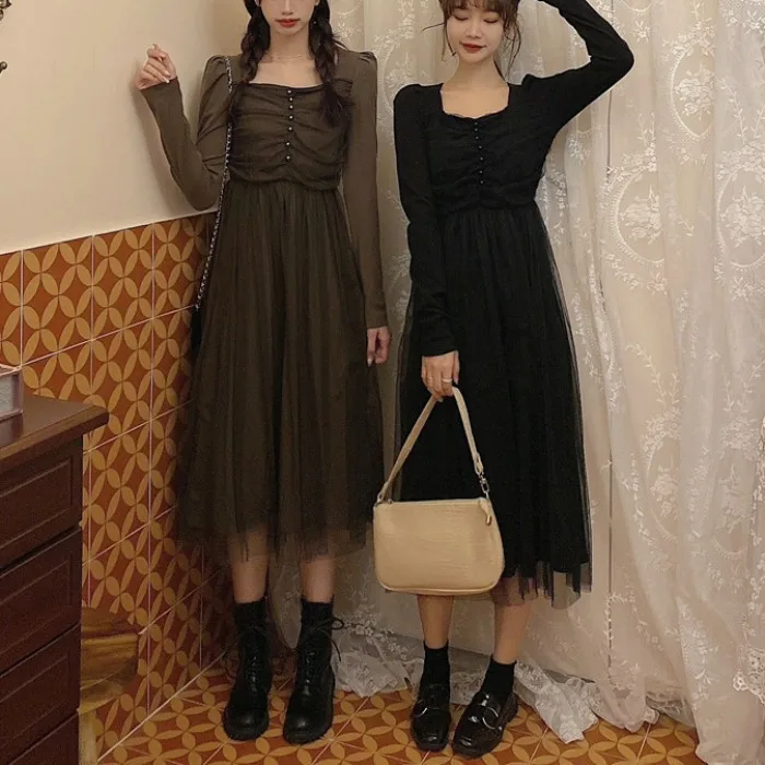 Autumn and winter clothes super fairy square collar mesh stitching dress women's waist slimming temperament bottoming skirt
Autumn and winter clothes super fairy square collar mesh stitching dress women's waist slimming temperament bottoming skirt