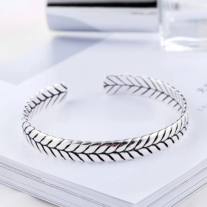YAOLOGE 925 Sterling Silver New Vintage High Quality Bracelet Thai Silver Ladies Fashion Trend Wild Jewelry Gifts Wholesale
YAOLOGE 925 Sterling Silver New Vintage High Quality Bracelet Thai Silver Ladies Fashion Trend Wild Jewelry Gifts Wholesale