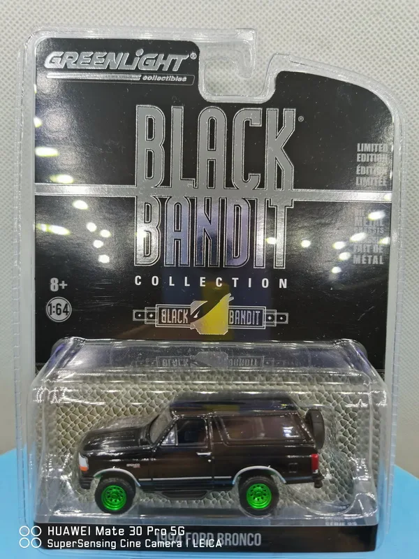 GreenLight 1:64 1994 FORD BRONCO 28030F зеленая версия металлический Литая Игрушечная машина