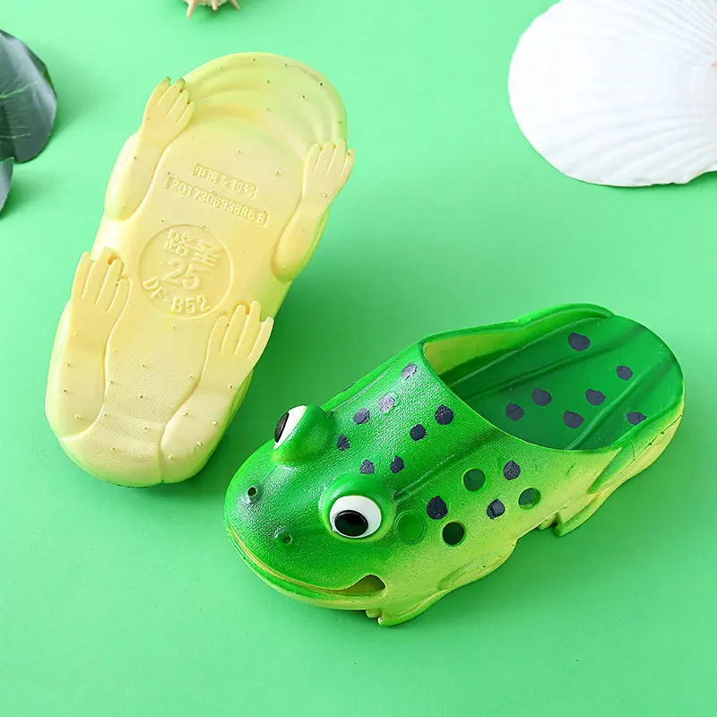Family crazzy animal frog slippers beach slides childrens cool funny slippers trekking shoes kids
Family crazzy animal frog slippers beach slides childrens cool funny slippers trekking shoes kids