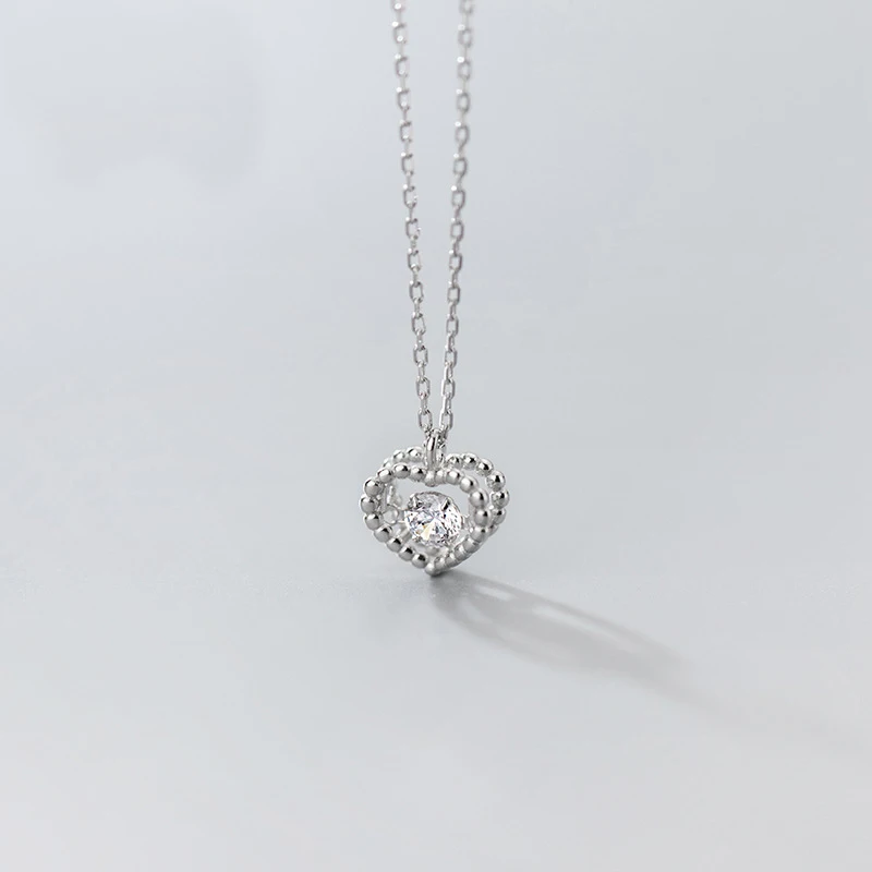 Ginin Pure 925 Sterling Silver Necklace Women Korean Simple Zircon Three-Dimensional Hollow Heart Choker Jewelry Free Shipping
Ginin Pure 925 Sterling Silver Necklace Women Korean Simple Zircon Three-Dimensional Hollow Heart Choker Jewelry Free Shipping