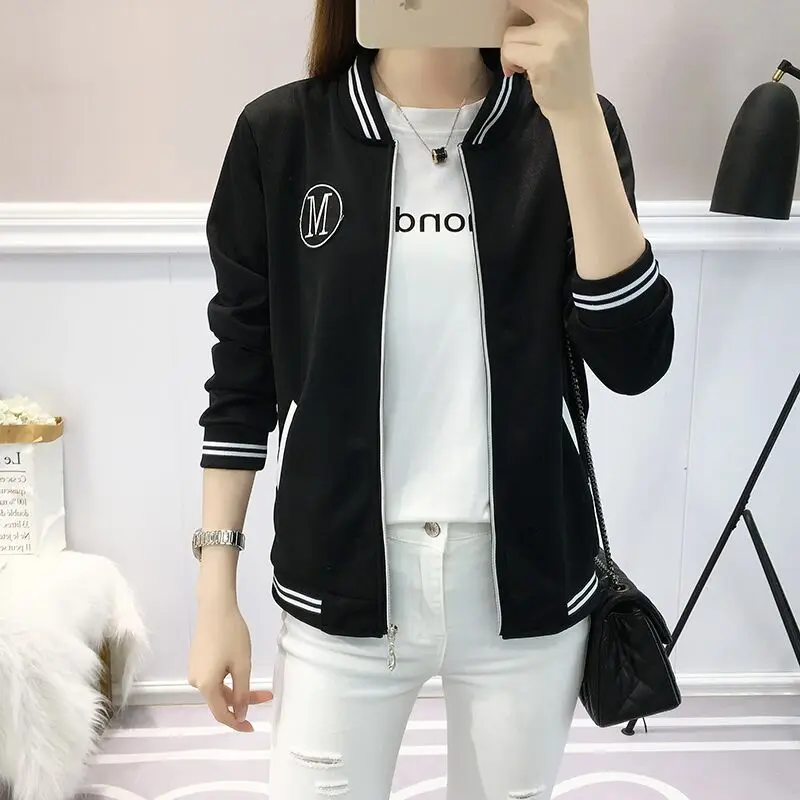 2021 Autumn Women Zipper Long Sleeve Bomber Coats Casual Stand Collar Patchwork Loose Thin Baseball Jacket Basic Outwear Female
2021 Autumn Women Zipper Long Sleeve Bomber Coats Casual Stand Collar Patchwork Loose Thin Baseball Jacket Basic Outwear Female