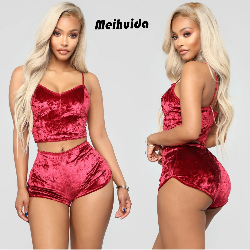 Women Velvet Pajamas Sets Casual Sleeveless Solid Slim Bralette Crop Tops Shorts Suits Panty Underswear Sleepwear
Women Velvet Pajamas Sets Casual Sleeveless Solid Slim Bralette Crop Tops Shorts Suits Panty Underswear Sleepwear