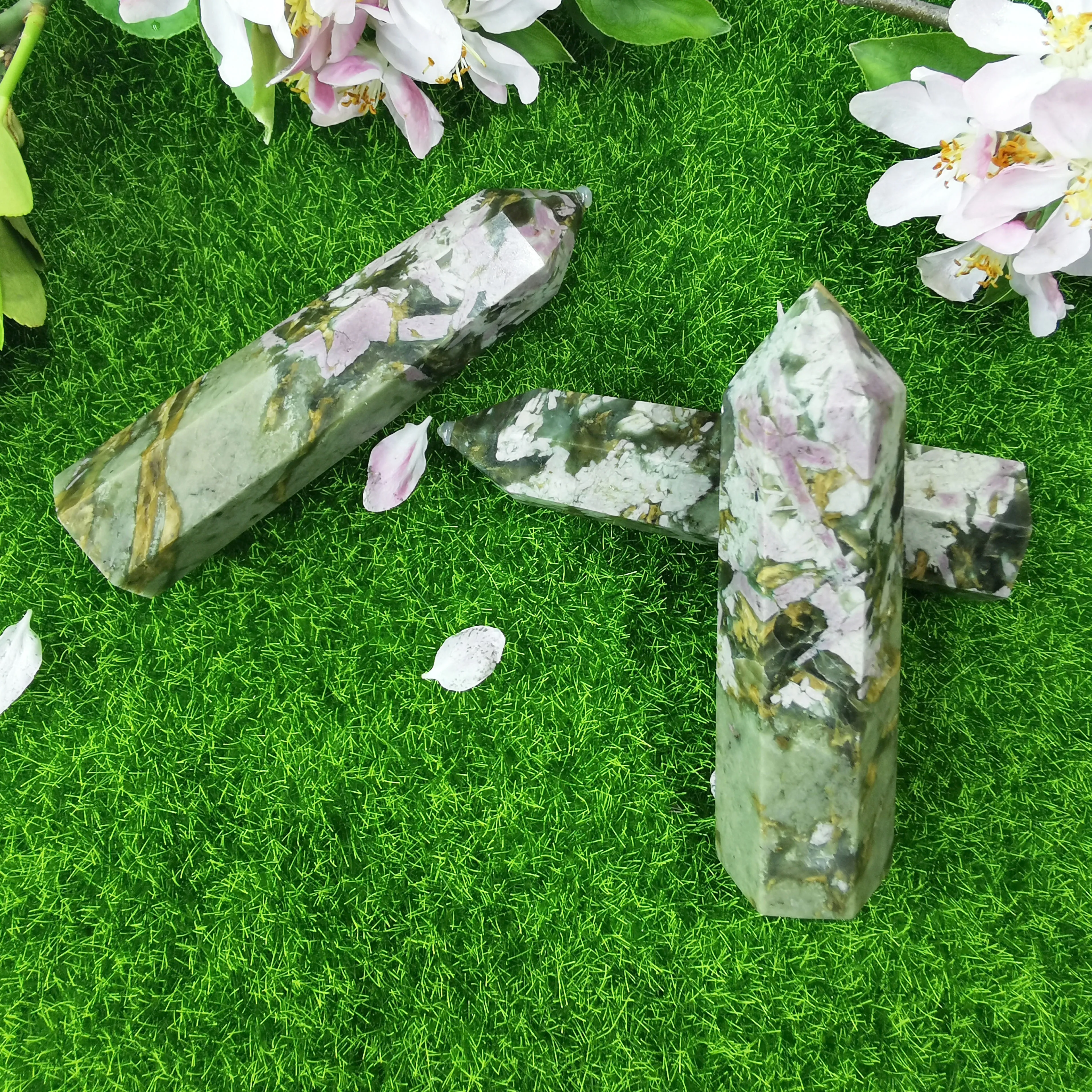 Hot Sell Natural Camouflage Unakite Crystal Stone Point Healing Crystal Stone Decor Home Decoration
Hot Sell Natural Camouflage Unakite Crystal Stone Point Healing Crystal Stone Decor Home Decoration