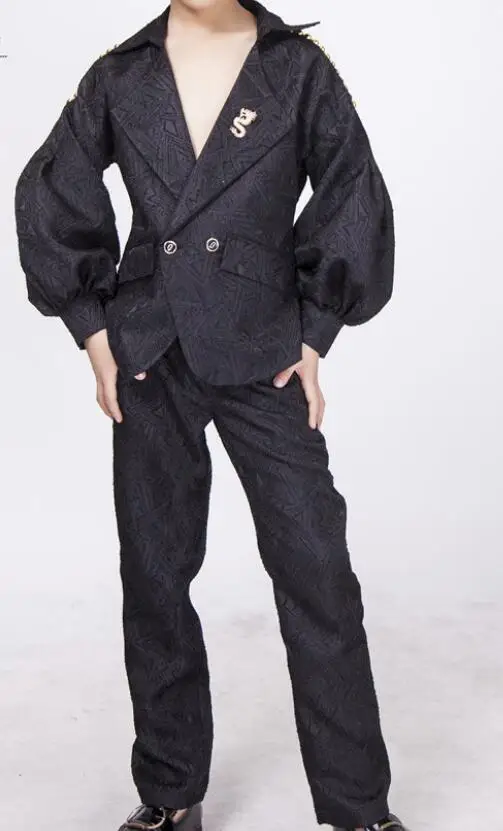 S-5XL Hot / Spring Men's New Fashion Personality High-end custom men and women models catwalk performance show set
S-5XL Hot / Spring Men's New Fashion Personality High-end custom men and women models catwalk performance show set