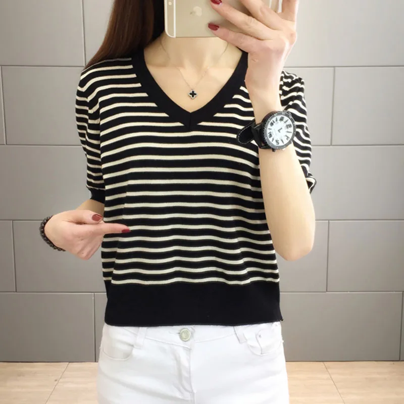 Summer Casual Short Jumper Tee Female Fashion Stripe V-Neck Slim Short Sleeve Knitted T-Shirt Patchwork Knitwear Tops Women
Summer Casual Short Jumper Tee Female Fashion Stripe V-Neck Slim Short Sleeve Knitted T-Shirt Patchwork Knitwear Tops Women