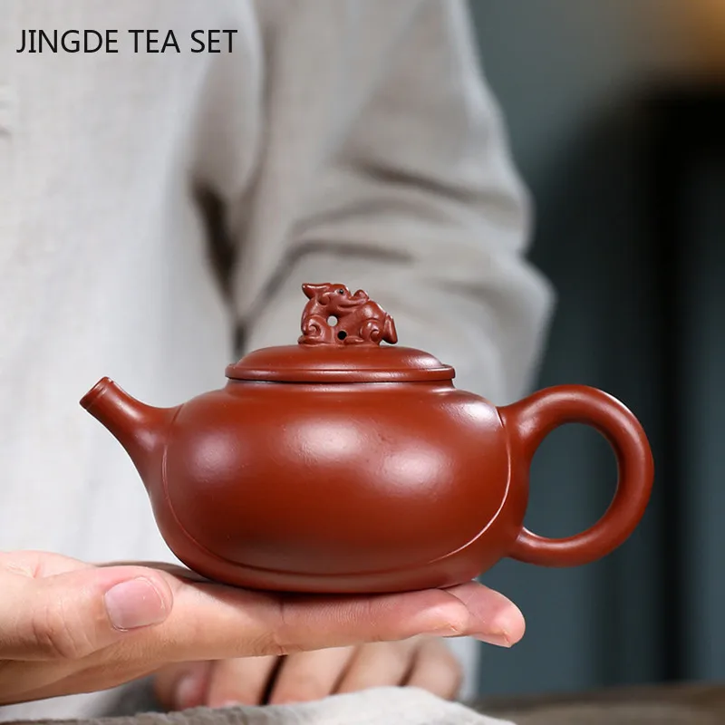 Creativity Yixing Purple Clay Tea Pots Raw Ore Dahongpao Teapot Beauty Filter Kettle Boutique Tea Ceremony Accessories 240ml
Creativity Yixing Purple Clay Tea Pots Raw Ore Dahongpao Teapot Beauty Filter Kettle Boutique Tea Ceremony Accessories 240ml