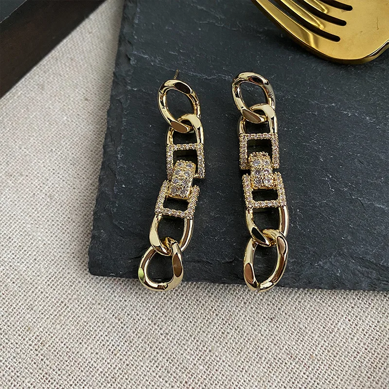 Fashion Jewelry
Fashion Jewelry