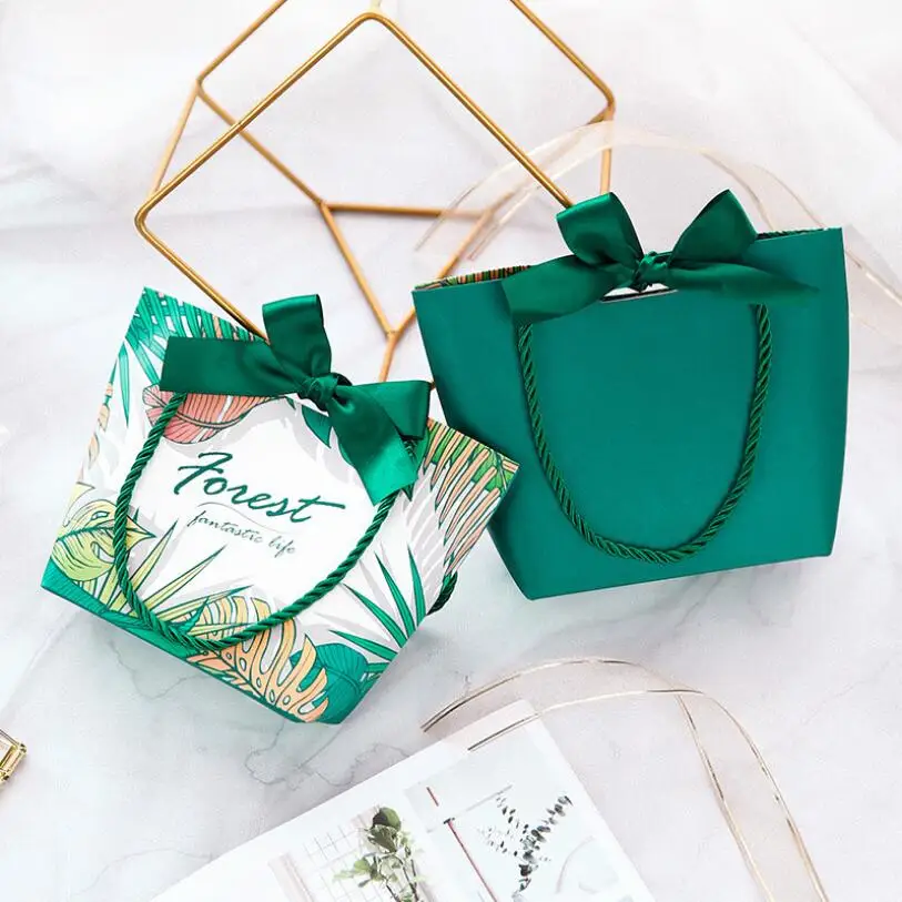 Wedding Party Favors gift box packaging Paper Bags with Handles boite dragees mariage boite cadeau flower box custom made 10pcs
Wedding Party Favors gift box packaging Paper Bags with Handles boite dragees mariage boite cadeau flower box custom made 10pcs